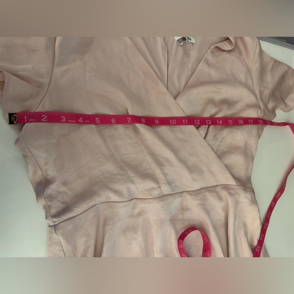 Express light pink dress - Picture 6 of 9